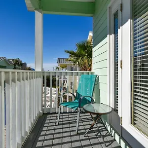 Holiday home Beach Bungalow By Book That, Panama City Beach